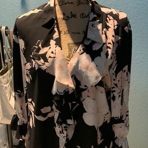 Karl lagerfeld 3/4 sleeve blouse